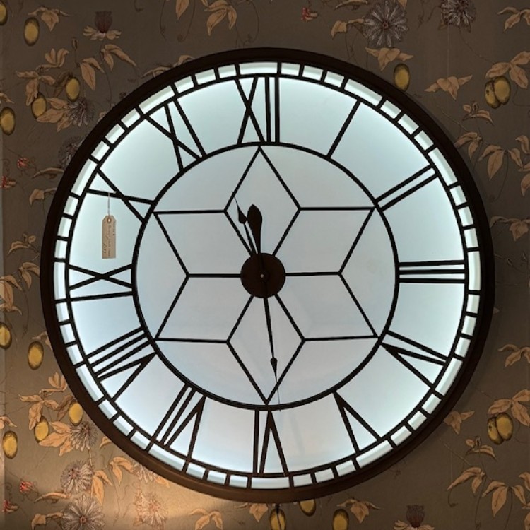 704323 BACKLIT WALL CLOCK