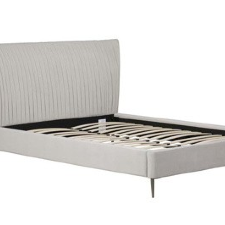 BED-08- SILVER PLEATED BEDSTEAD SILVER KINGSIZE