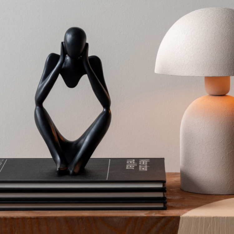 PT4021BK DREAMING STATUE BLACK