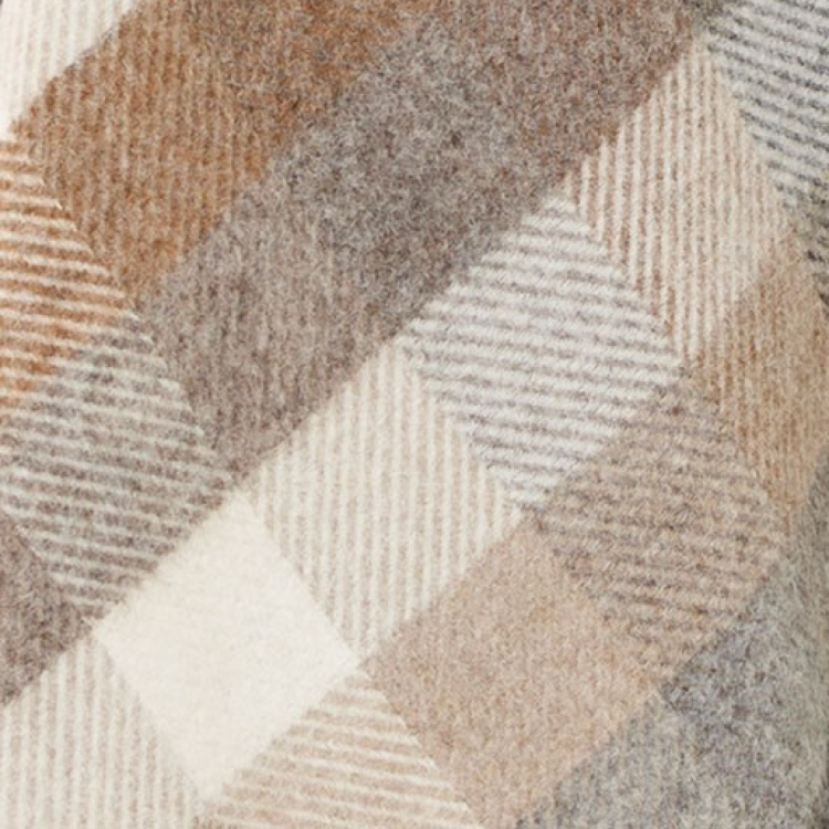 T0842/X13 WOODALE/NATURAL THROW